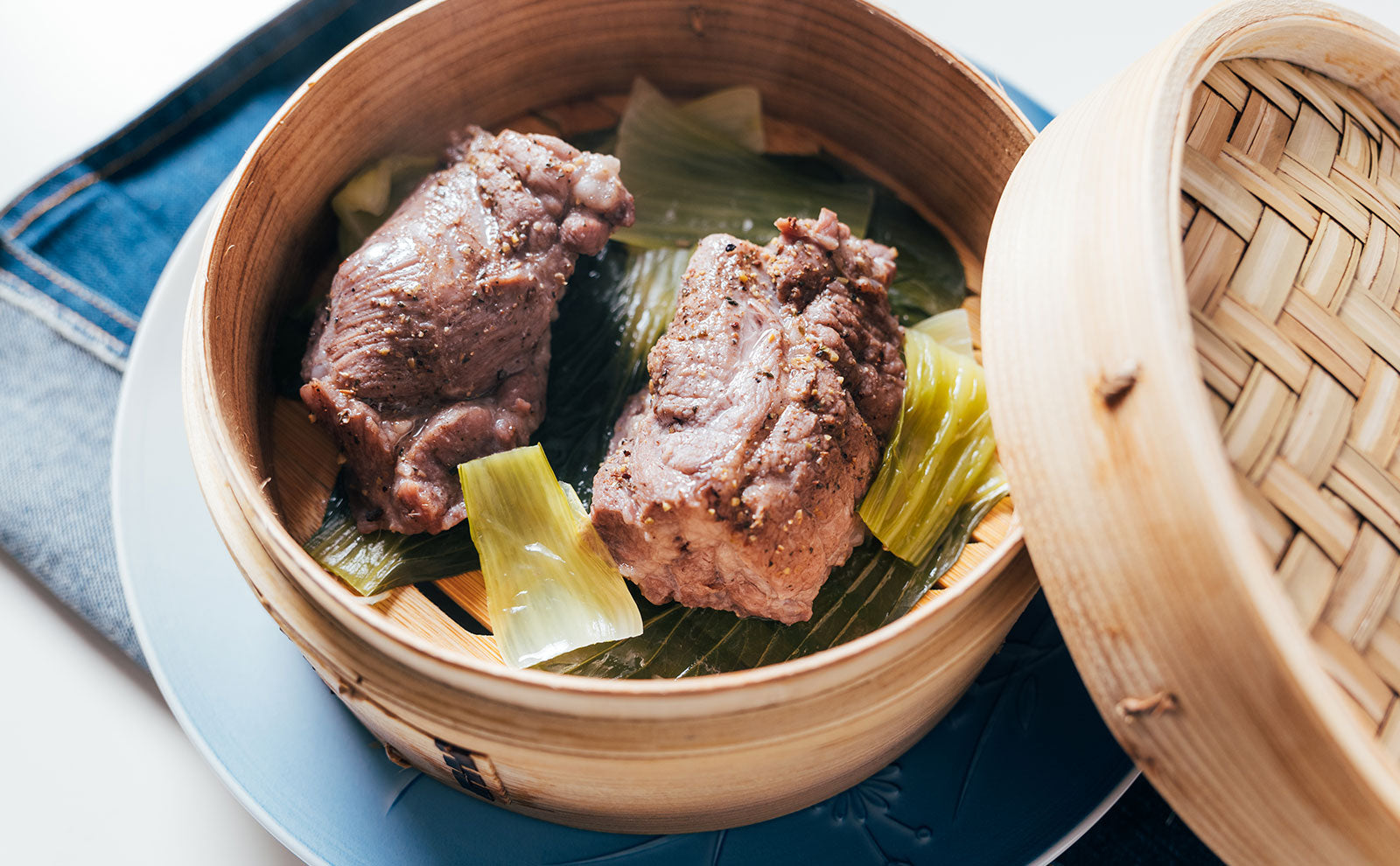 蒸籠（セイロ）でつくる蒸し塩豚