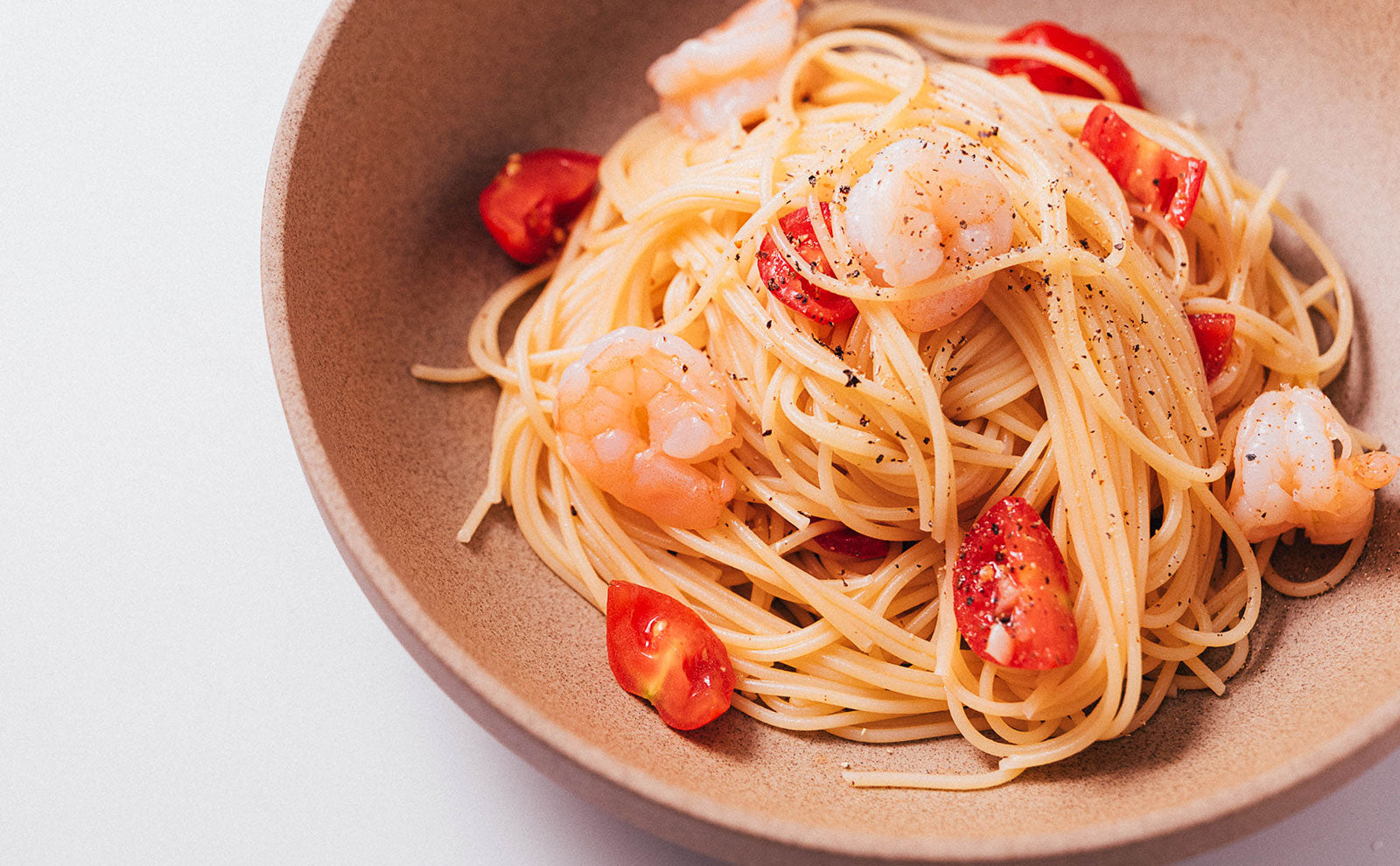 えびとトマトの冷製パスタ